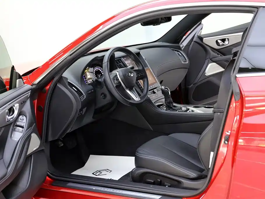 Infiniti Q60 英菲尼迪Q60 2017款 2.0 T 豪华版