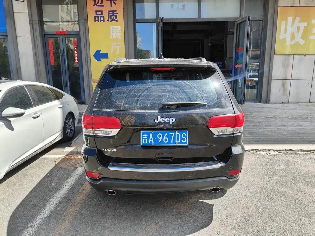Grand Cherokee (Import) 3.0 L Comfort Enjoyment Navigation