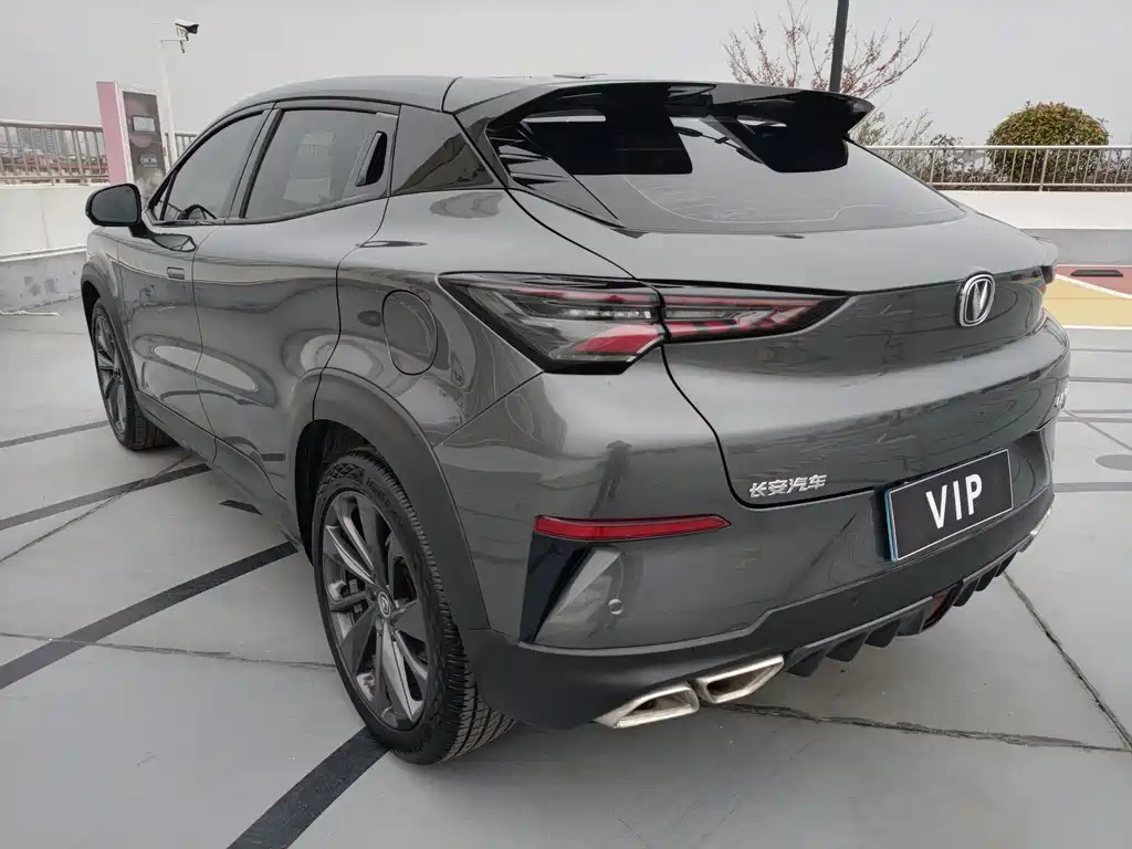 Changan UNI-T 1.5 T Distinguished