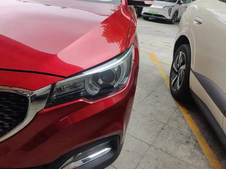 MG ZS 1.5 L Auto Premium Internet