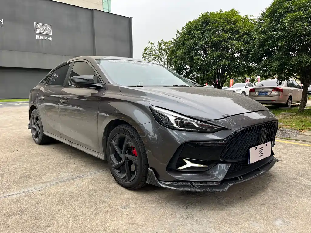 MG5 300 TGI DCT Youth Luxury Flagship