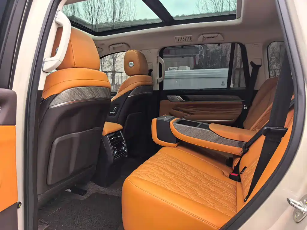 Tank 500 3.0 T Sport Realm 5-seat
