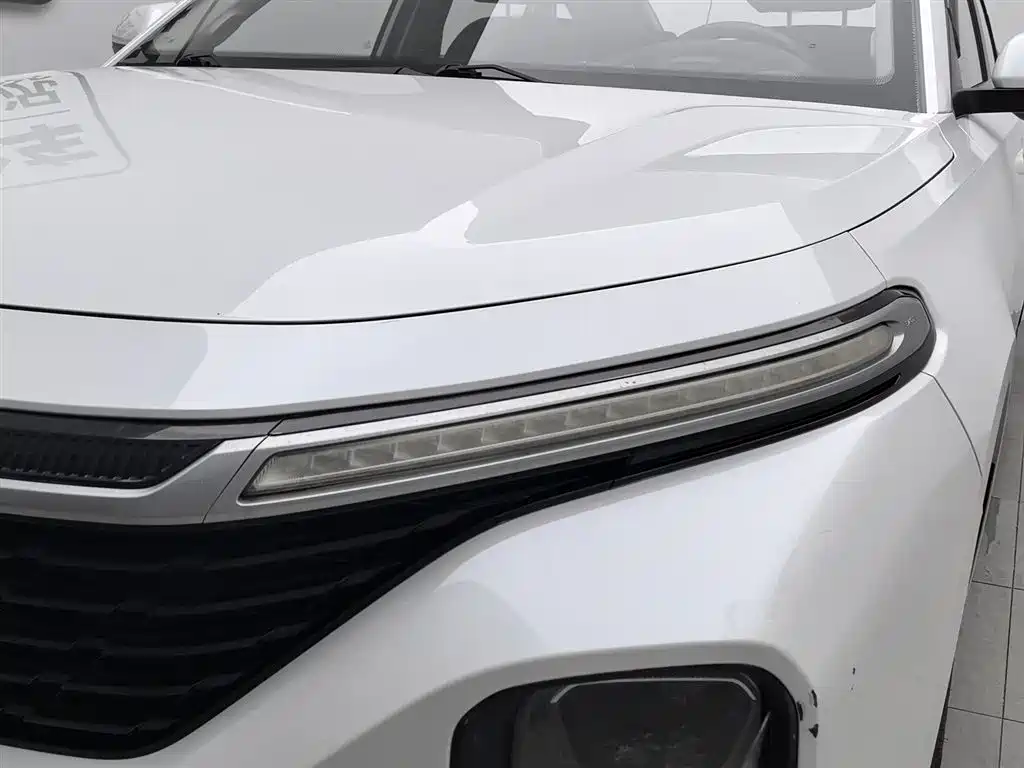 Baojun RC-5 1.5 L CVT Smart Shine Elite
