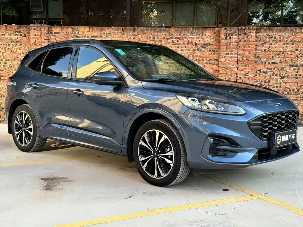 Escape EcoBoost 245 4 WD Indulge ST-LINE