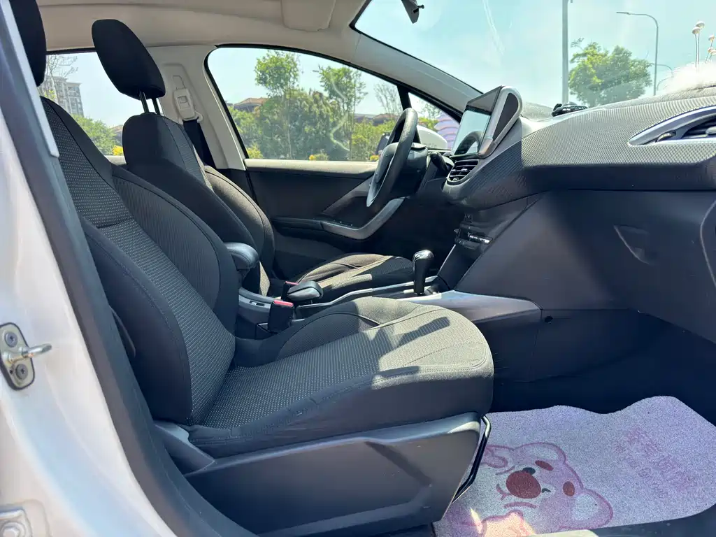 Peugeot 2008 标致2008 2018款 230 THP 自动时尚版
