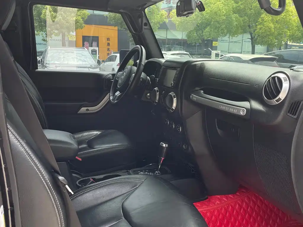 Wrangler 3.0 L Sahara 4-door Comfort Enjoyment