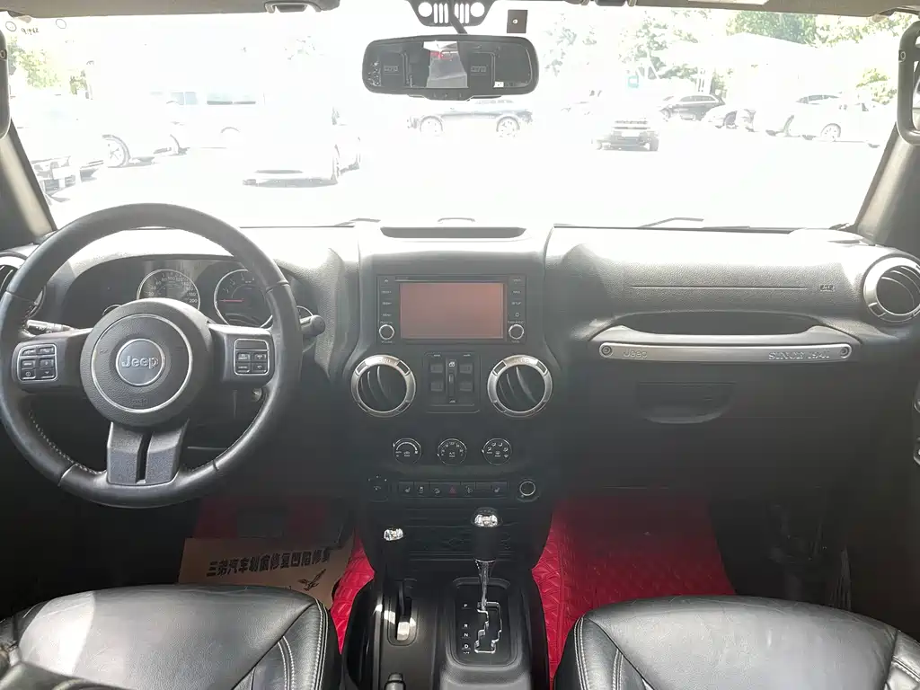Wrangler 3.0 L Sahara 4-door Comfort Enjoyment
