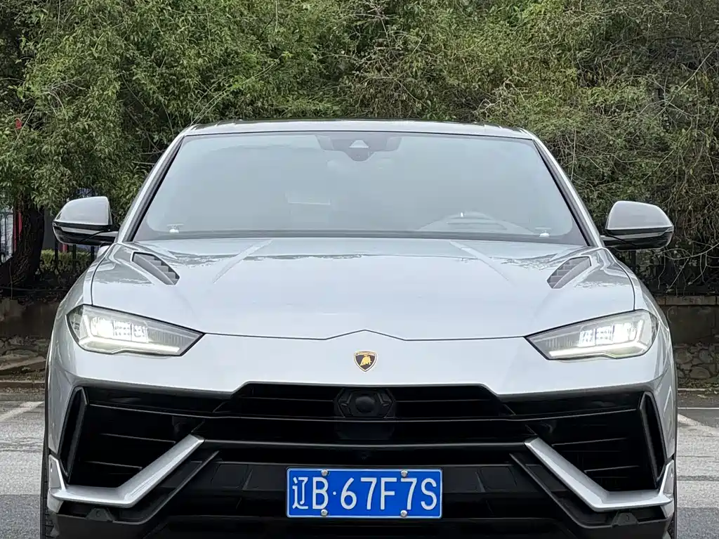 Urus 4.0 T V8 S