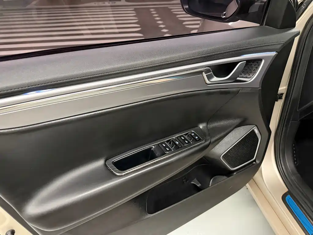 Emgrand GL 1.4 T CVT Elite Smart Enjoyment