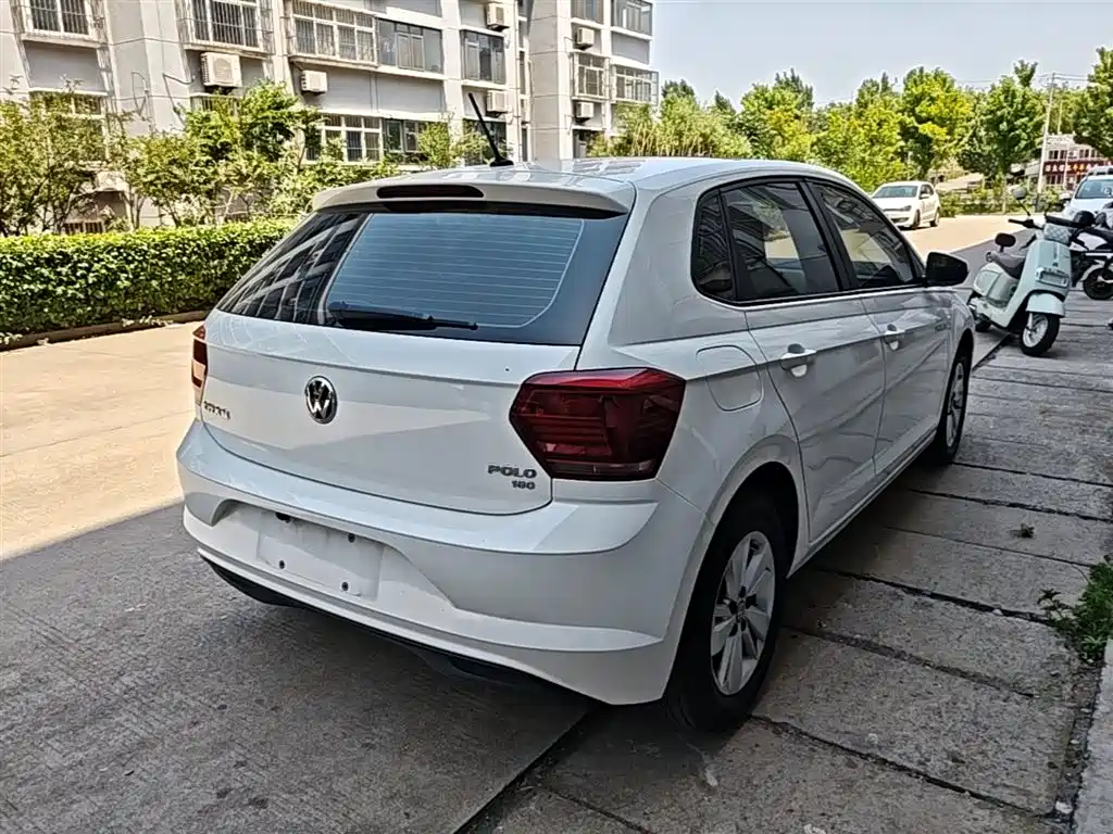 Polo Plus 1.5 L Auto Panoramic Pleasure