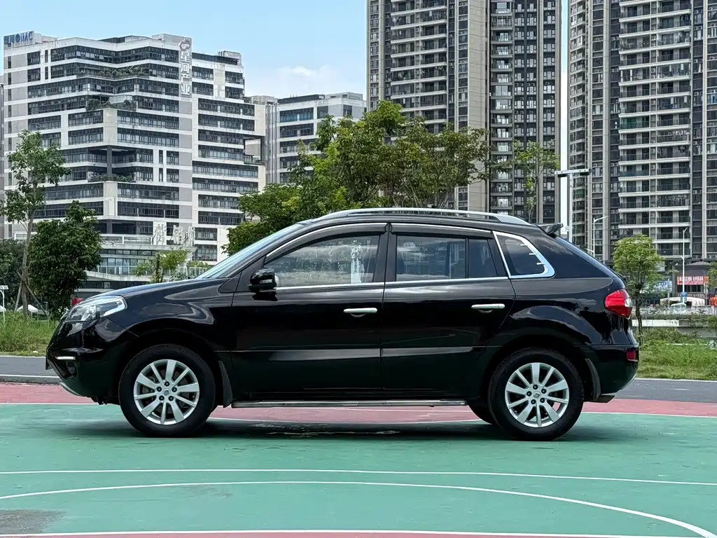 Koleos (Import) 2.0 L 2 WD Fashion