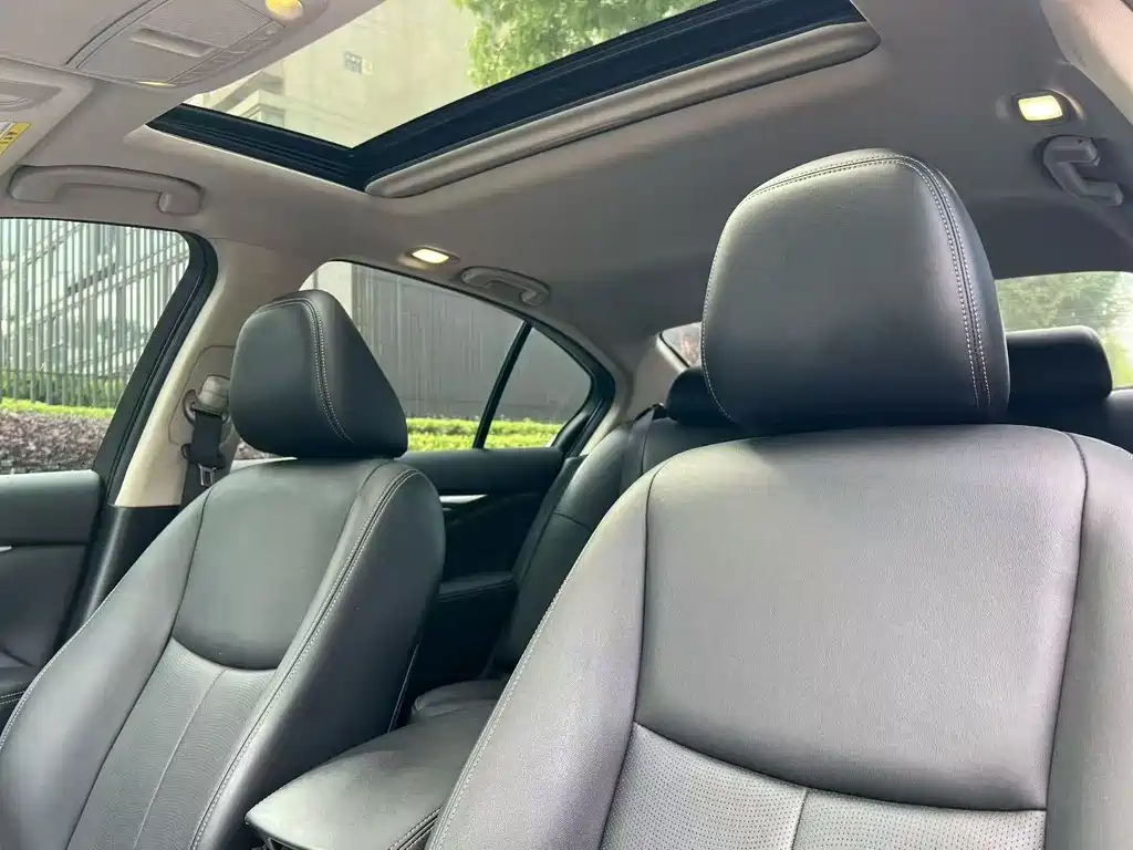 Infiniti Q50 L 2.0 T Comfort Enjoyment CN-VI