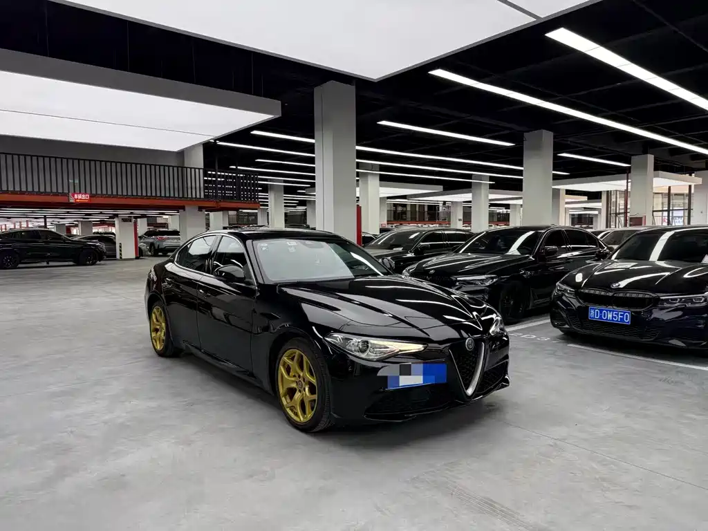 Giulia 2.0 T 280 HP Luxury