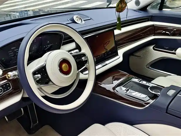 Hongqi Jinkuihua Guoya 4.0 T V8