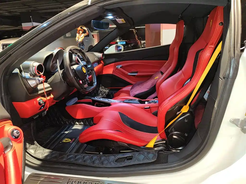 Ferrari F8 Spider 3.9 T V8