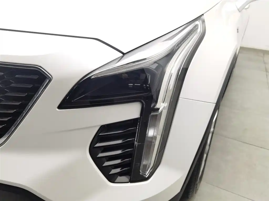 Cadillac XT4 Facelift 28 T 2 WD Tech