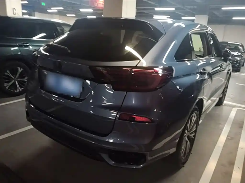 Avancier 240 TURBO 2 WD Premium