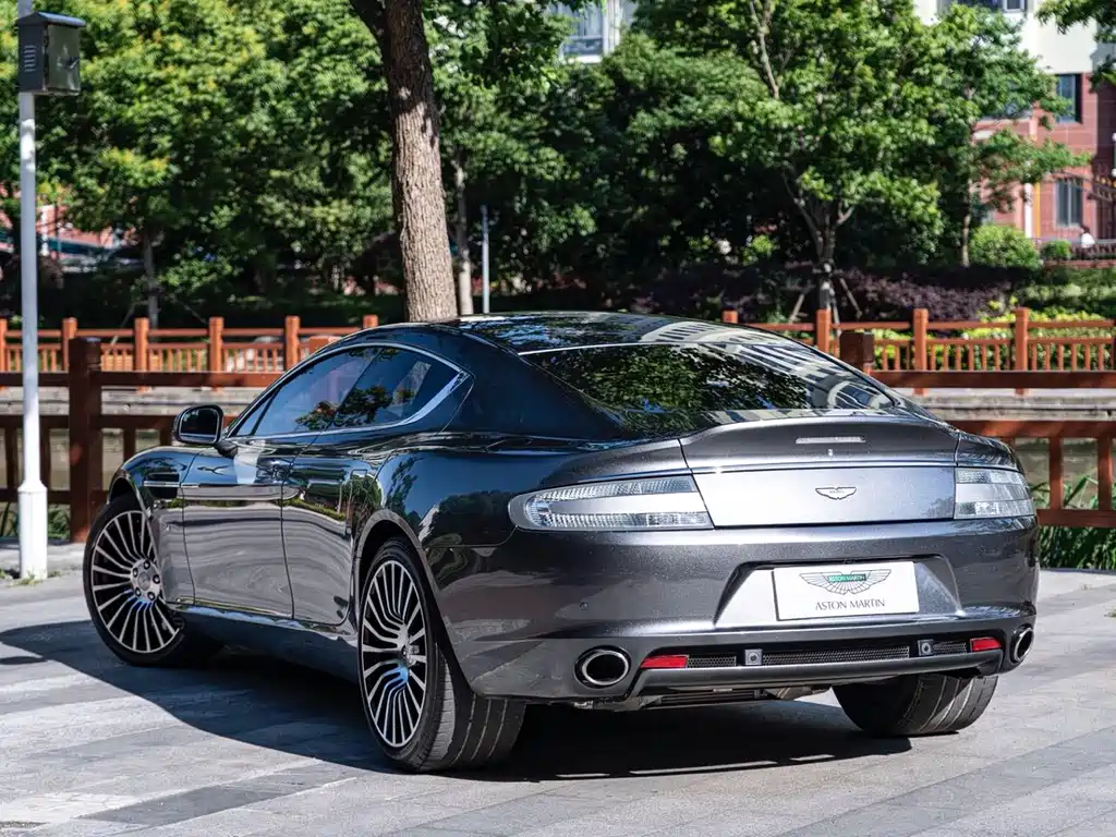 Rapide 6.0 L S