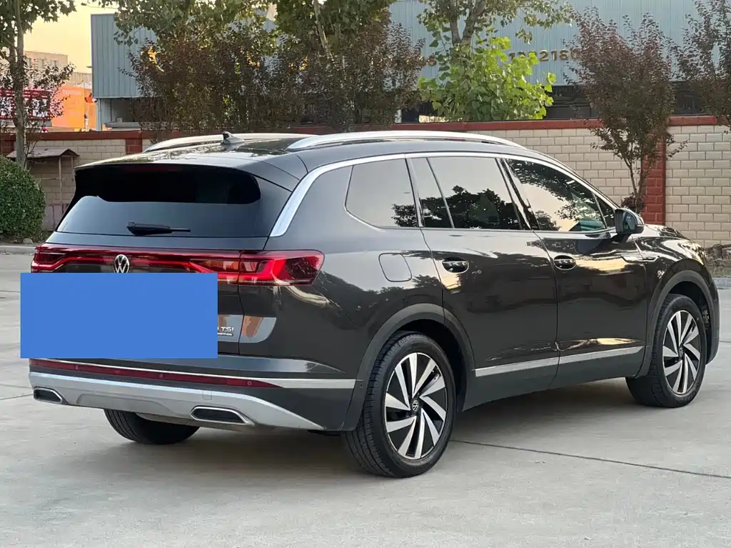Talagon 380 TSI 4 WD Luxury Premium Realm Pro 6-seat