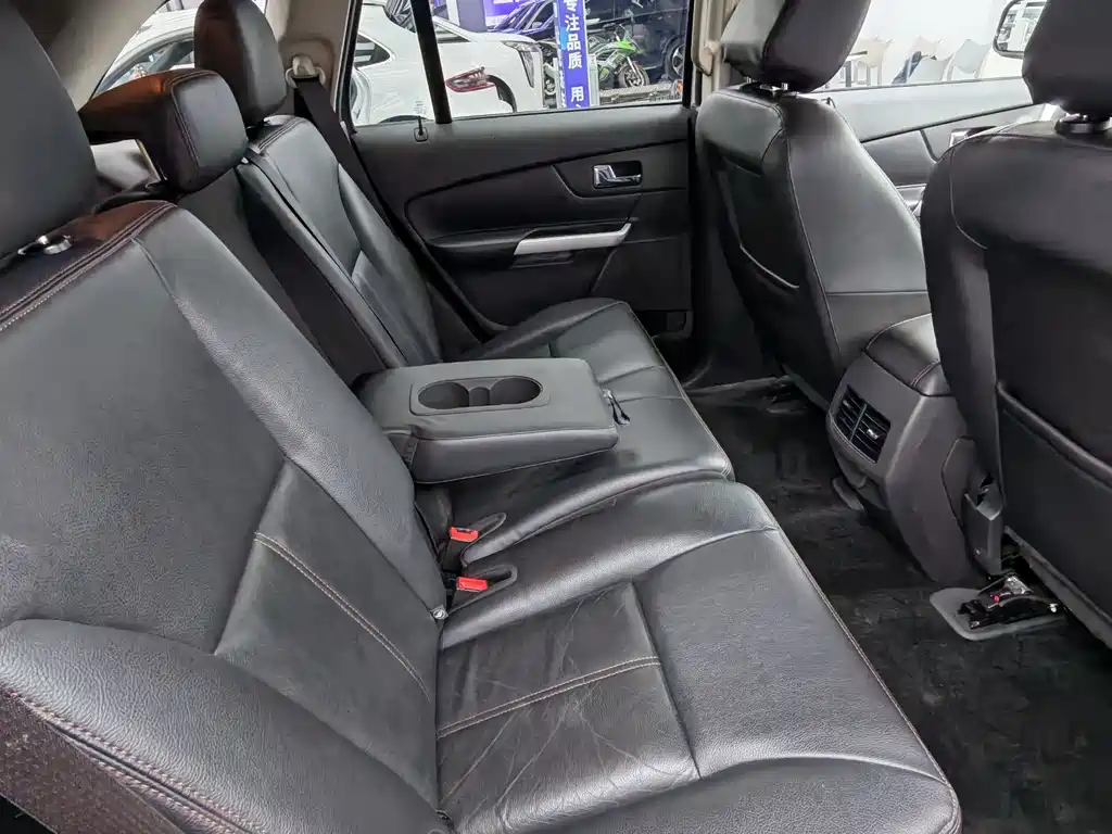 Edge (Import) 2.0 T Elite Sharp