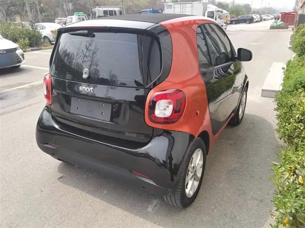 smart fortwo 1.0 L 52 kW Hardtop Agile