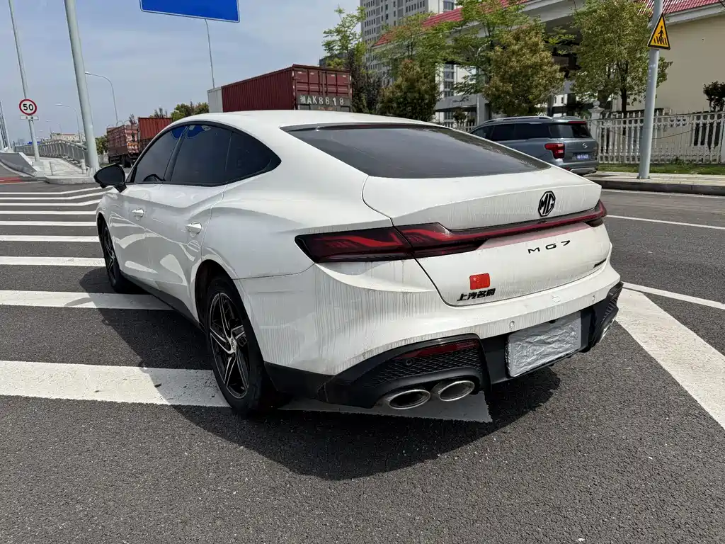 MG7 1.5 T DCT Supreme Beauty Comfort Enjoyment