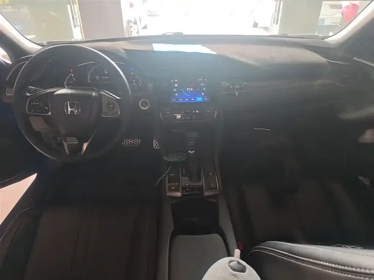 Honda Civic HATCHBACK 220 TURBO CVT Trend Cool Control