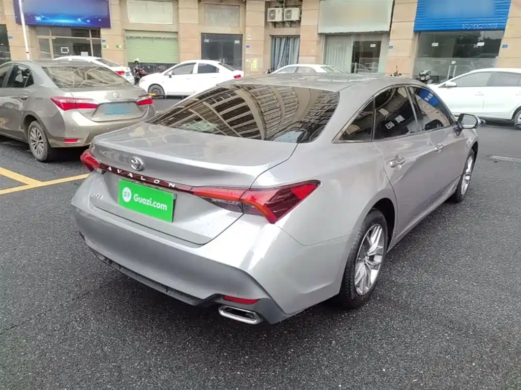 Avalon 2.0 L Luxury CN-VI
