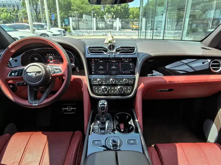 Bentley Bentayga 4.0 T V8