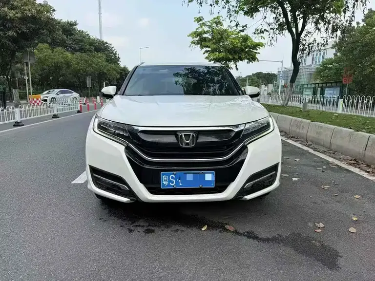 Honda UR-V 370 TURBO 2 WD Distinguished CN-V