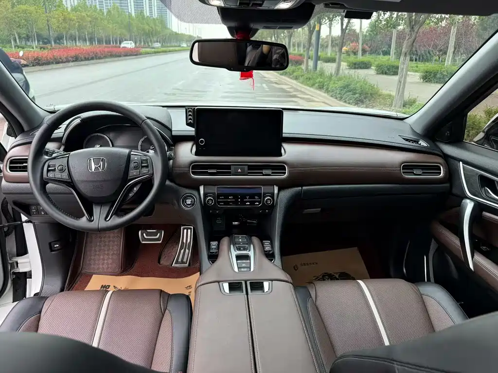Honda UR-V 本田UR-V 2024款 370 TURBO 四驱尊耀版