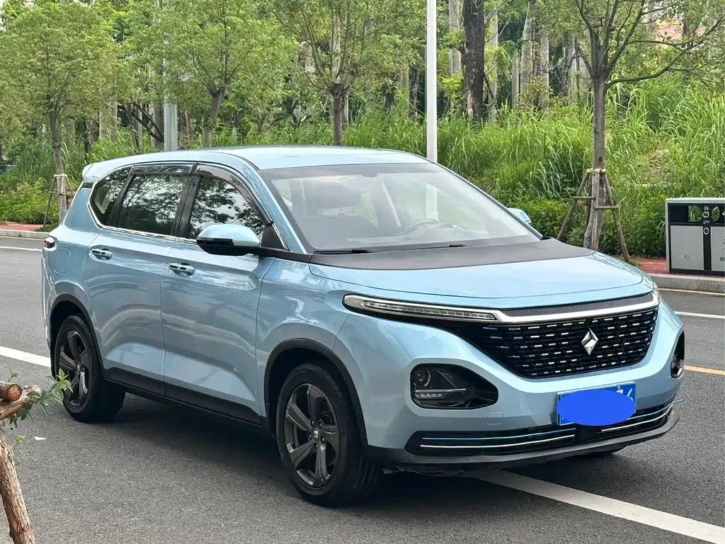 Baojun RM-5 1.5 L CVT 24 Hours Online Elite 6-seat