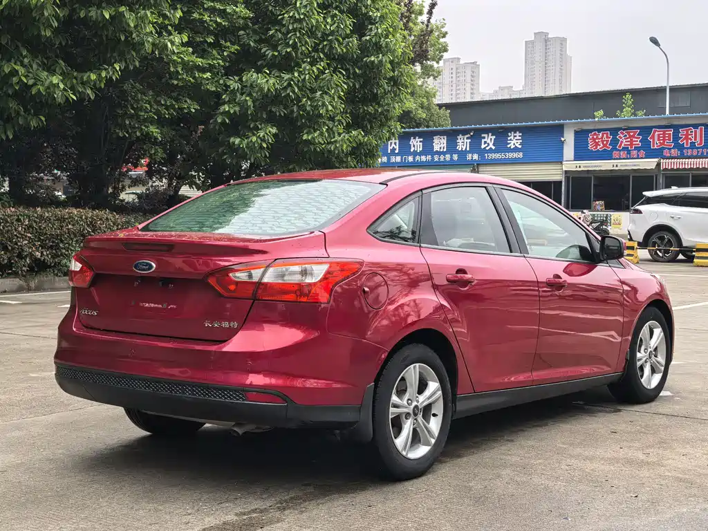 Focus Sedan 1.6 L Auto Style