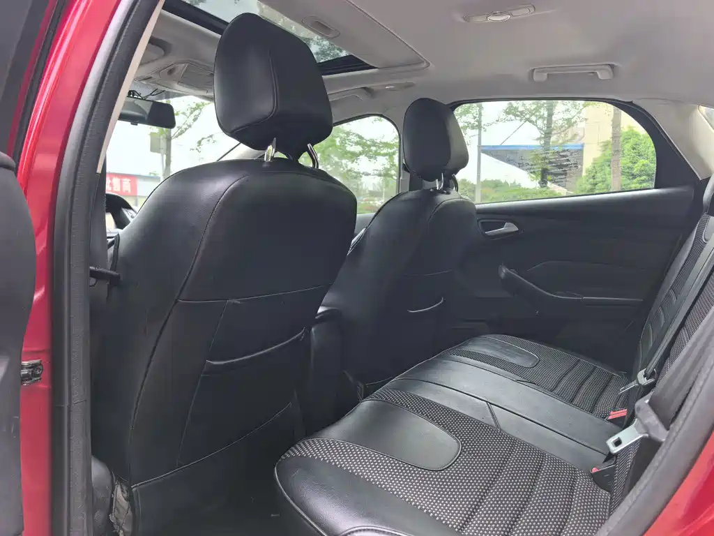 Focus Sedan 1.6 L Auto Style