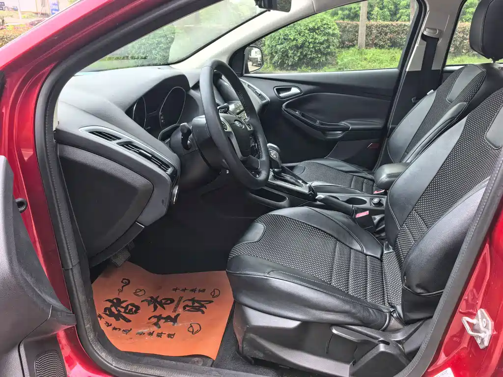 Focus Sedan 1.6 L Auto Style