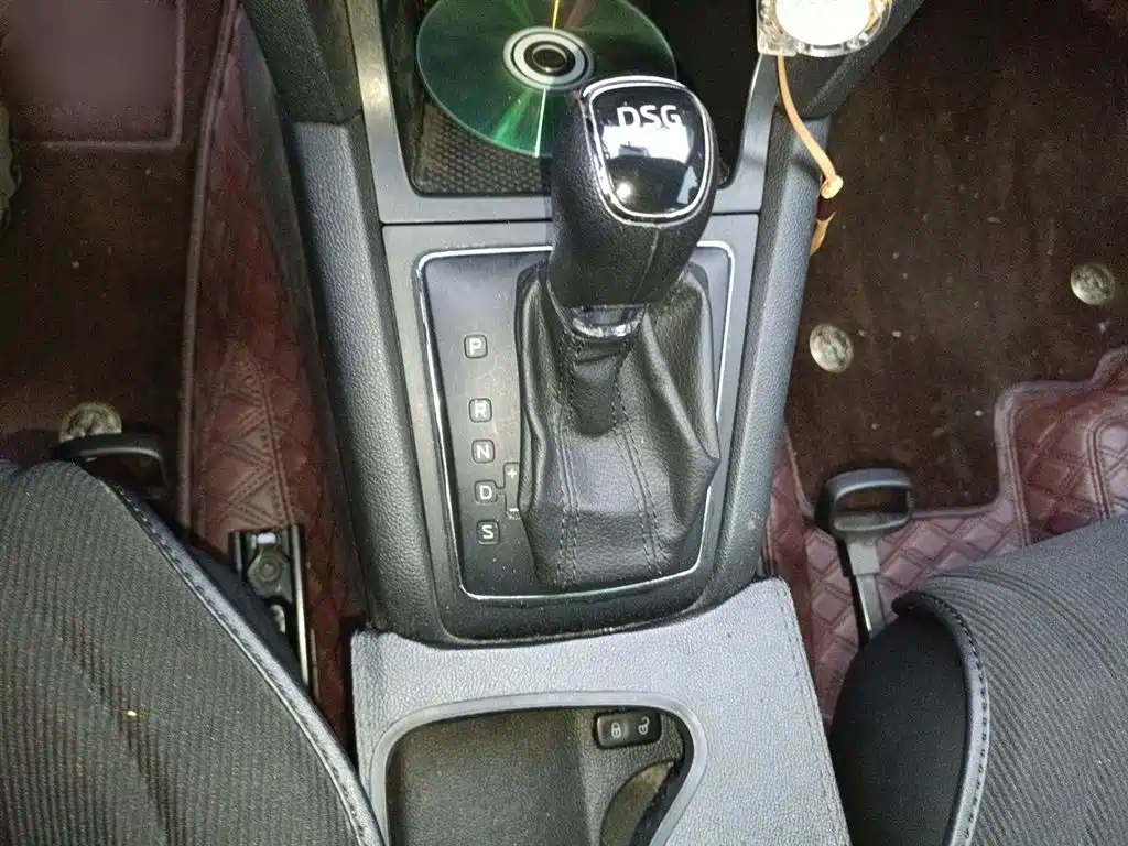 Yeti TSI280 DSG Forward