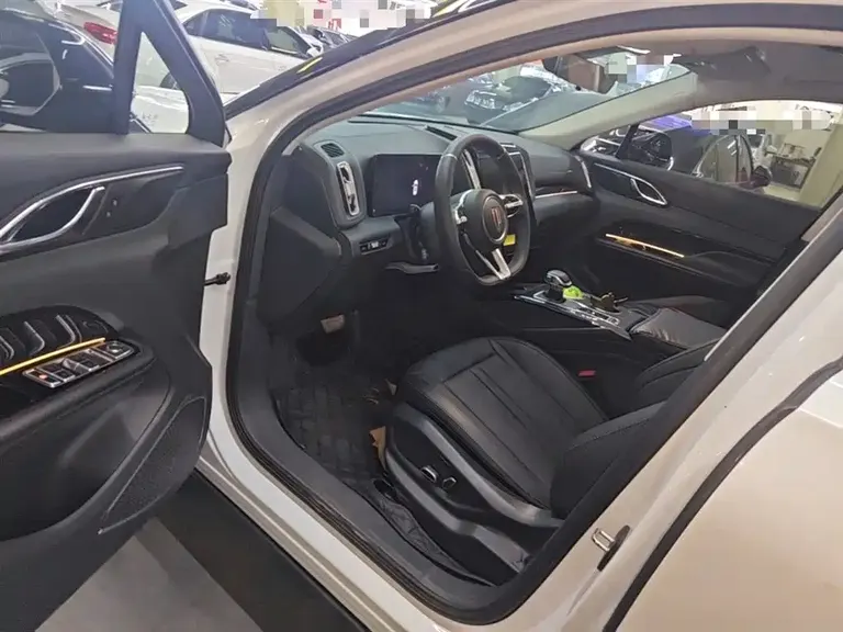 Hongqi HS3 1.5 T 2 WD Good Deed