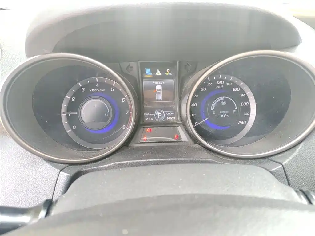 Changan CS75 1.8 T Auto Elite CN-V
