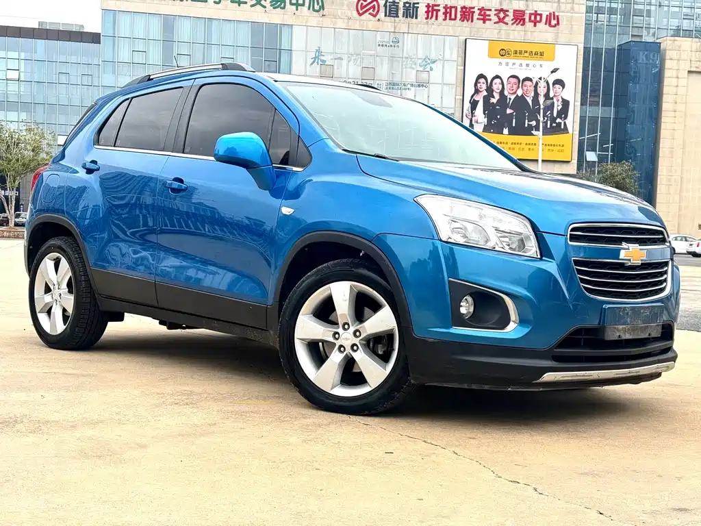 Tracker 1.4 T Auto 2 WD Luxury
