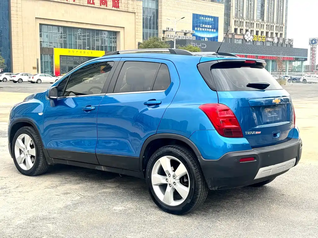 Tracker 1.4 T Auto 2 WD Luxury