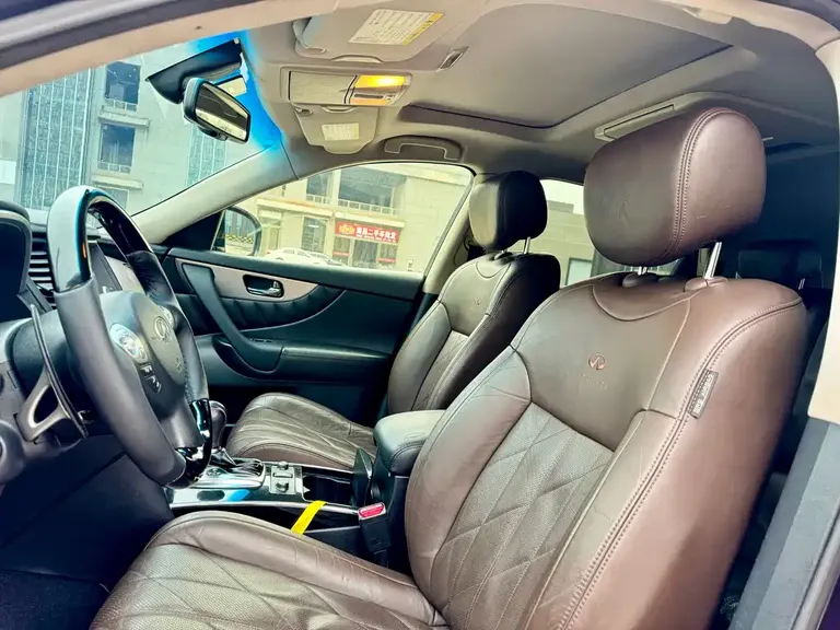 Infiniti FX FX35 Transcend