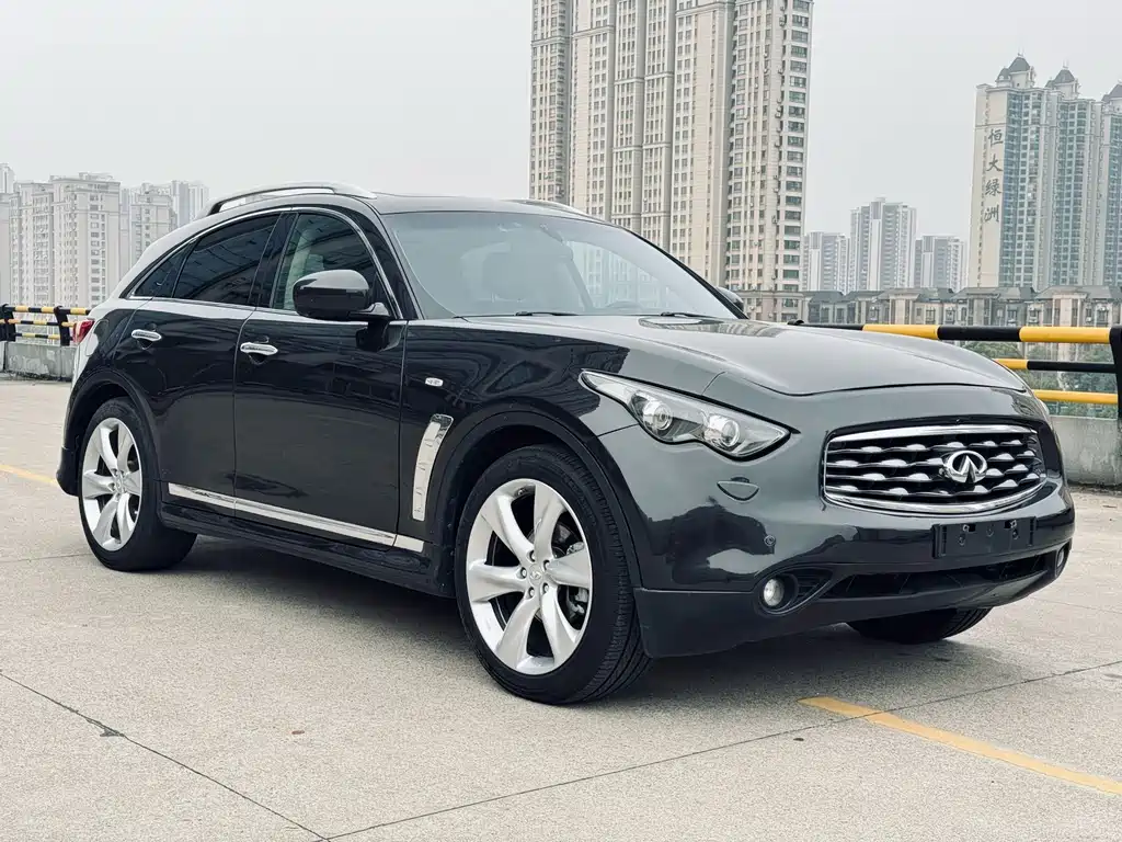 Infiniti FX FX35 Transcend