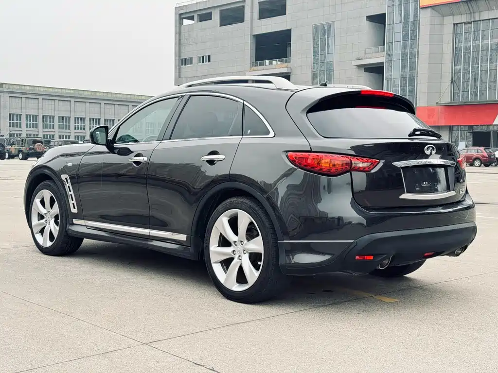 Infiniti FX FX35 Transcend