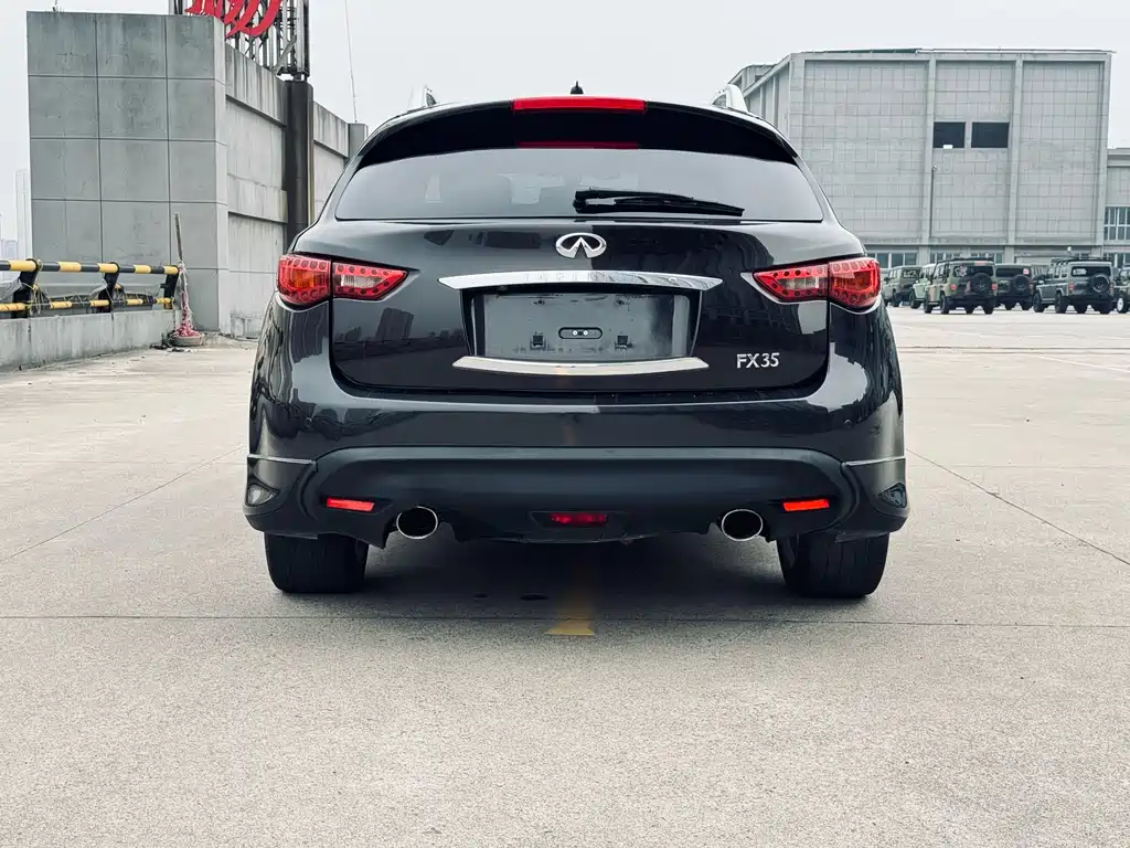 Infiniti FX FX35 Transcend