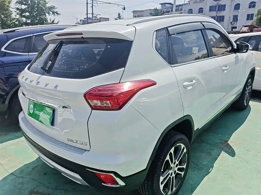 Senova X35 1.5 L Auto Luxury