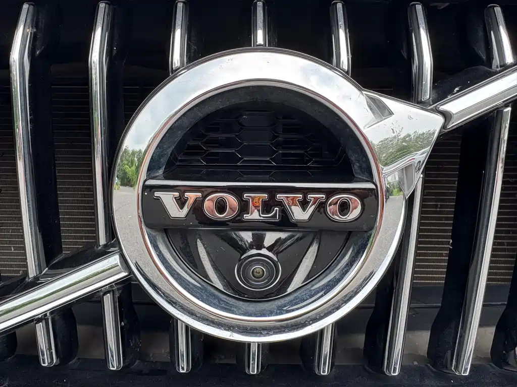 Volvo XC60 T5 4 WD Smart Grace Luxury