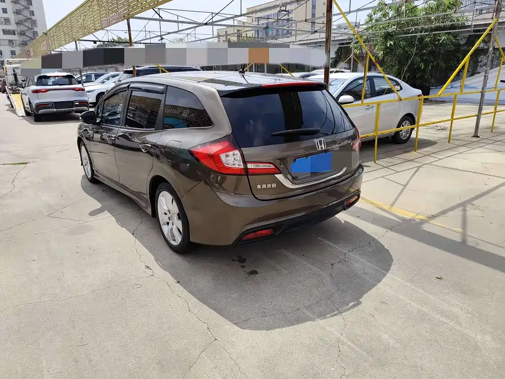 Jade 1.8 L Auto Comfort 5-seat