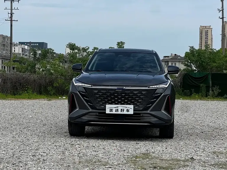 Changan Oshan Z6 Blue Whale 1.5 T DCT Smart Enjoyment