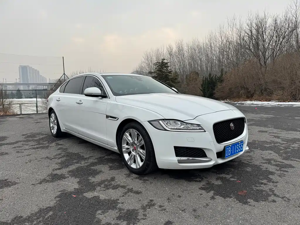 Jaguar XFL XFL 2.0 T 250 PS Luxury