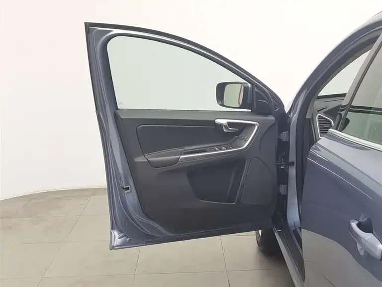 Volvo XC60 T5 Smart Progress